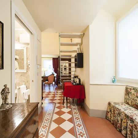 Residenza D'epoca Palazzo Borghesi 住宿加早餐酒店 锡耶纳