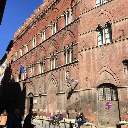 住宿加早餐酒店 Residenza D'epoca Palazzo Borghesi 4*