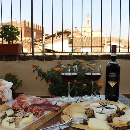 Residenza D'epoca Palazzo Borghesi 4*