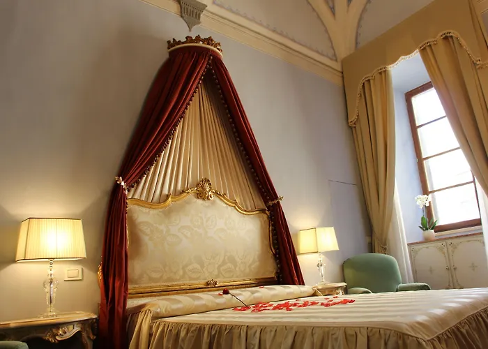 Residenza D'epoca Palazzo Borghesi Bed & Breakfast Siena