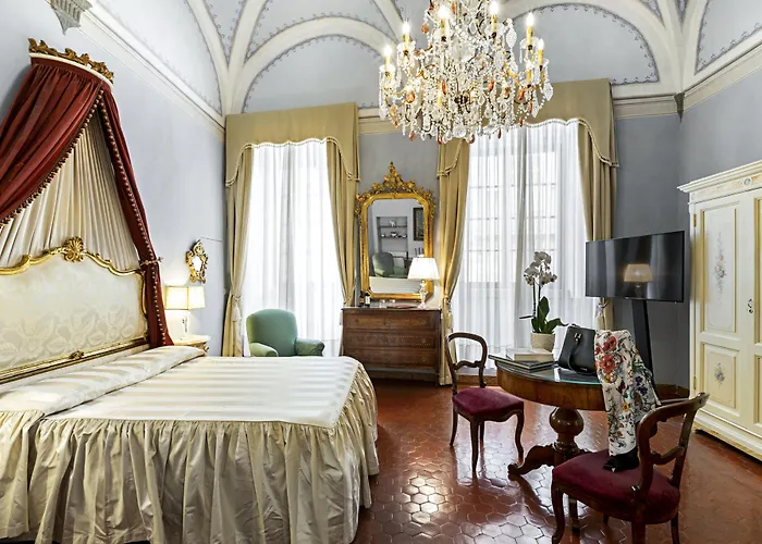 Bed & Breakfast Residenza D'epoca Palazzo Borghesi 4*