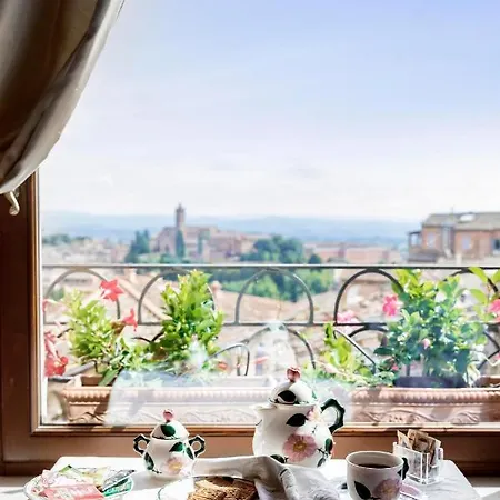 Residenza D'epoca Palazzo Borghesi Готель типу 