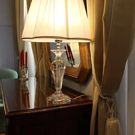 فندق مبيت وإفطار Residenza D'epoca Palazzo Borghesi 4*