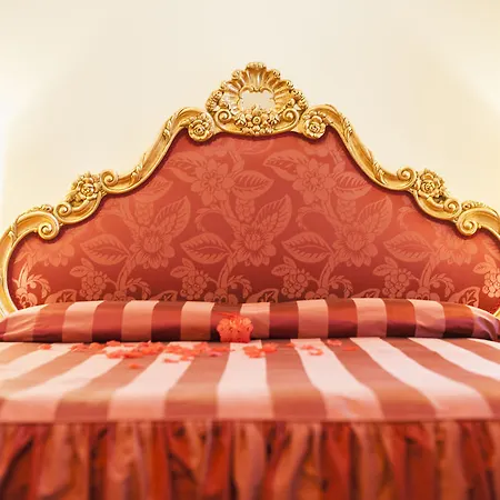 Residenza D'epoca Palazzo Borghesi Готель типу 