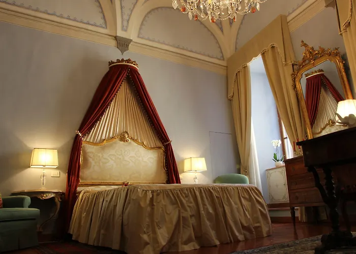 Residenza D'epoca Palazzo Borghesi 4* シエーナ