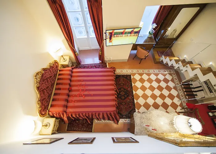 Residenza D'epoca Palazzo Borghesi 4*