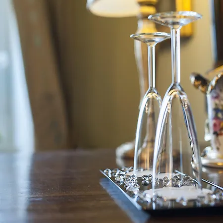 Bed and Breakfast Residenza D'epoca Palazzo Borghesi 4*