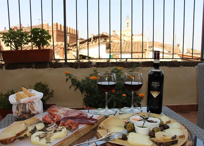 Residenza D'epoca Palazzo Borghesi 4*