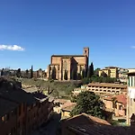 Bed & Breakfast Residenza D'epoca Palazzo Borghesi 4*