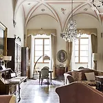 Residenza D'epoca Palazzo Borghesi