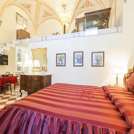 Residenza D'epoca Palazzo Borghesi 4* Сієна