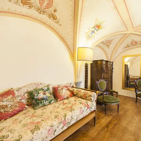 Residenza D'epoca Palazzo Borghesi Сієна
