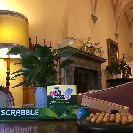 Residenza D'epoca Palazzo Borghesi Готель типу 