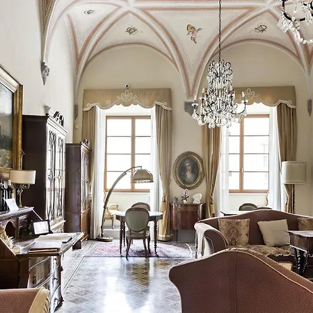 Residenza D'epoca Palazzo Borghesi